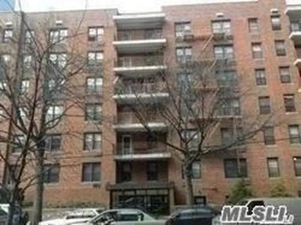13705 Franklin Avenue #2N, Flushing, NY 11355