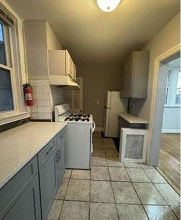 2nd image of 212 Buena Vista Ave #3-F