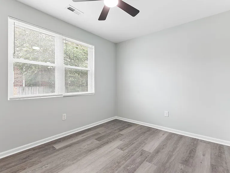 9614 17th Bay St — Photo 15