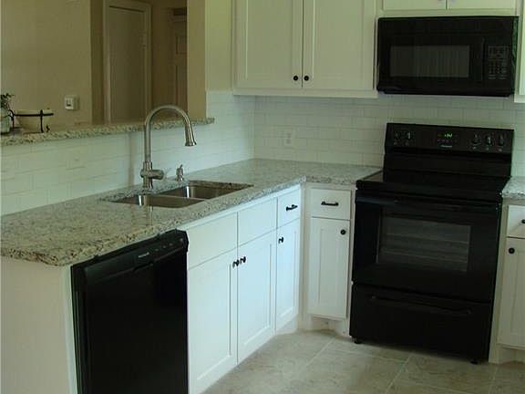 3rd image of 6642 Jannie St