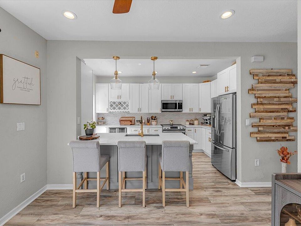 1st image of 128 Lake Monterey Circle
