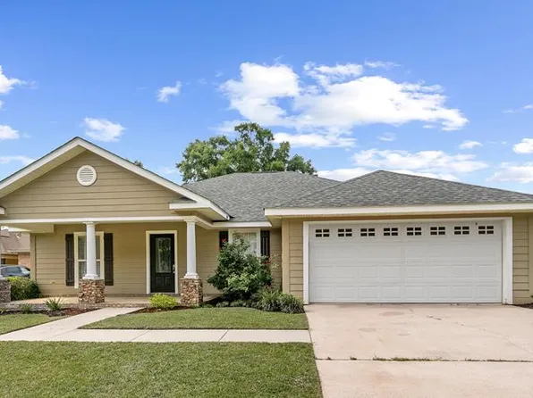 105 Tuscany Ln, Dothan, AL 36301