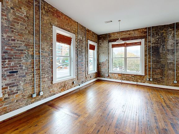 3rd image of 1250 Broadway