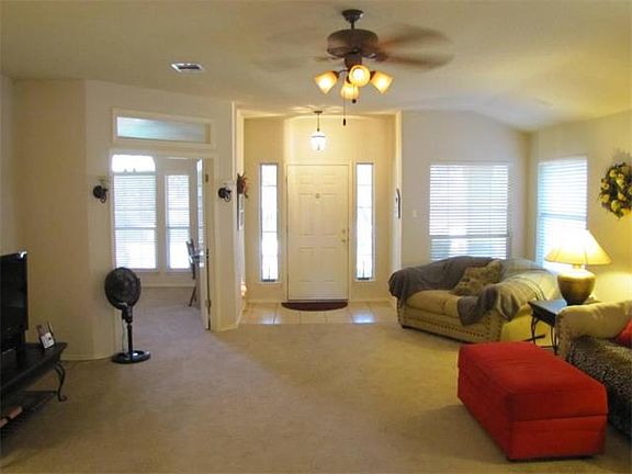 5th image of 1308 Wood Creek Dr