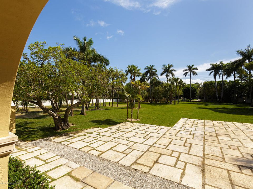 2nd image of 1350 S Ocean Blvd