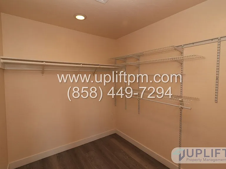 5304 Nutmeg St — Photo 10