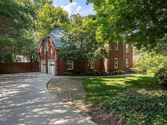 2nd image of 11909 Longstreet Pl