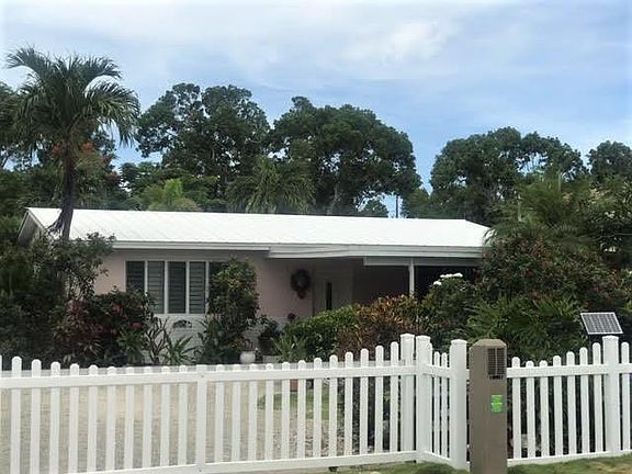 3rd image of 217 Pueblo St