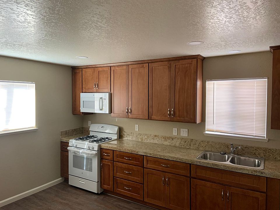 1st image of 435 Acacia Ave
