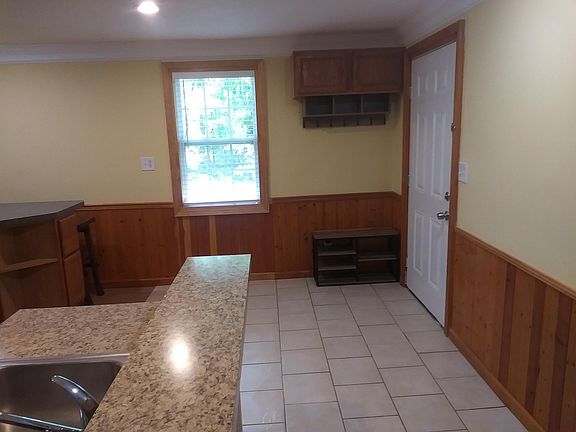 2nd image of 515 Old Preston Trl #B