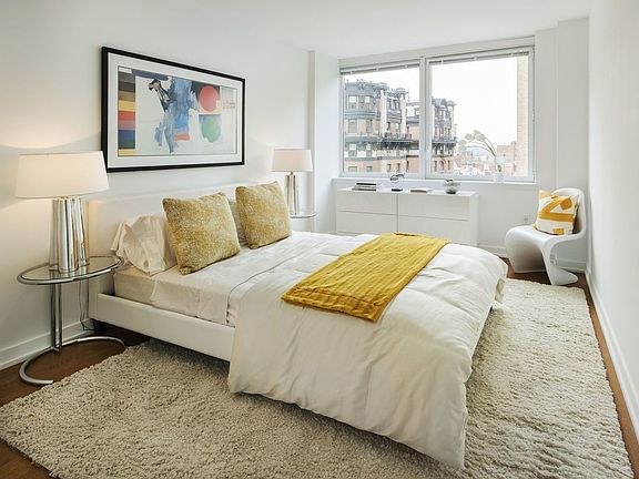 4th image of 227 W 77th St APT 21A