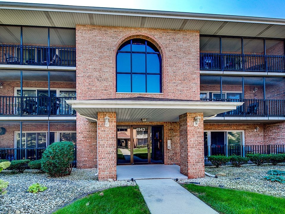 1st image of 4943 Circle Dr #303