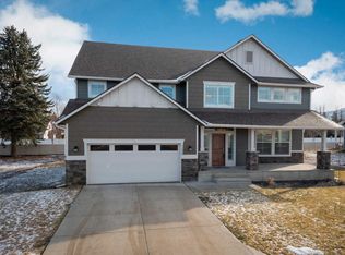 11352 N Emerald Dr, Hayden Lake, ID 83835