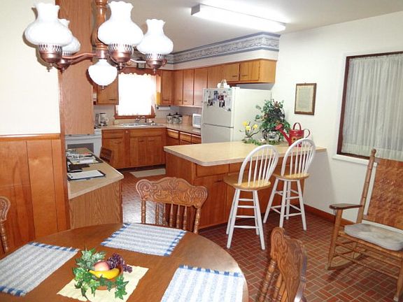 3rd image of 3515 Comanche Pl
