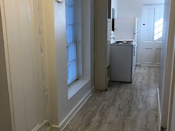Kitchen and 2nd Entrance