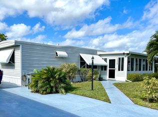 10008 Granada Bay, Boynton Beach, FL 33436