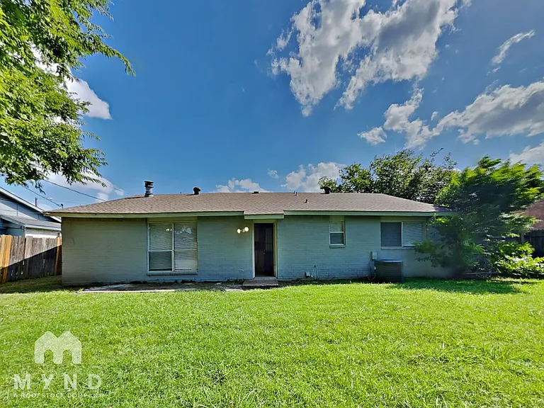 7145 Romford Way — Photo 18