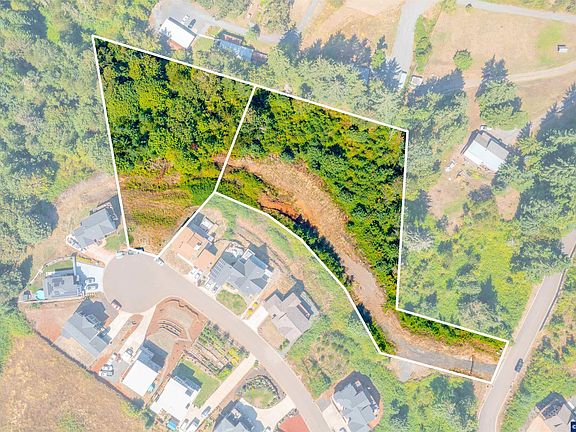 2nd image of 6332 Lakepointe Way