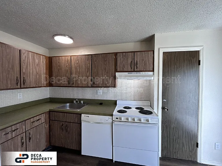 10048 Squire Meadows Dr #5 — Photo 5