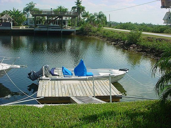 Rear - Direct Gulf access