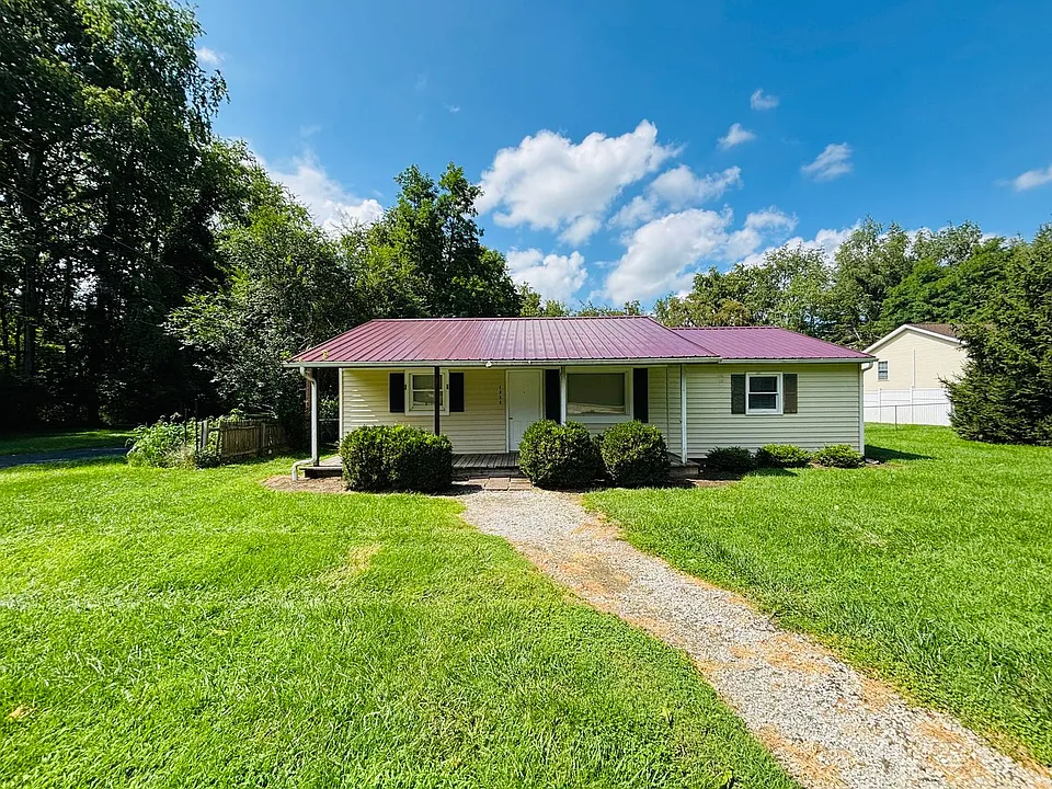 1225 Thomas Ln