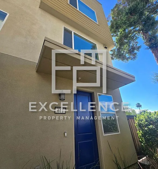 611 Coco Ct