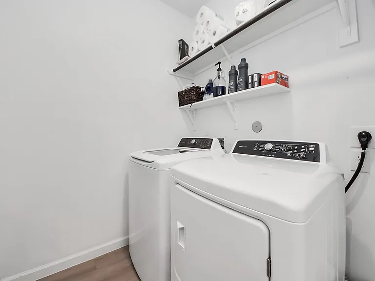 4946 Sky Bluff Dr — Photo 7