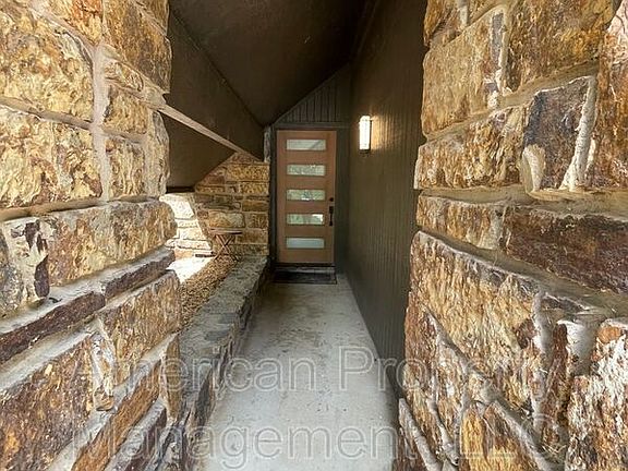 5th image of 3705 E 108th St S