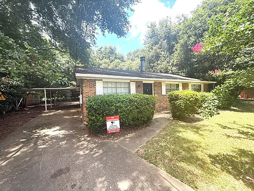 6319 Pinebrook Dr Photo 1