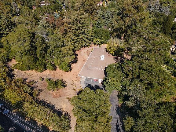3rd image of 95 Sutherland Dr