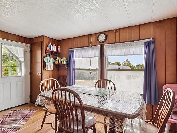 5th image of 49518 Taylor Rd