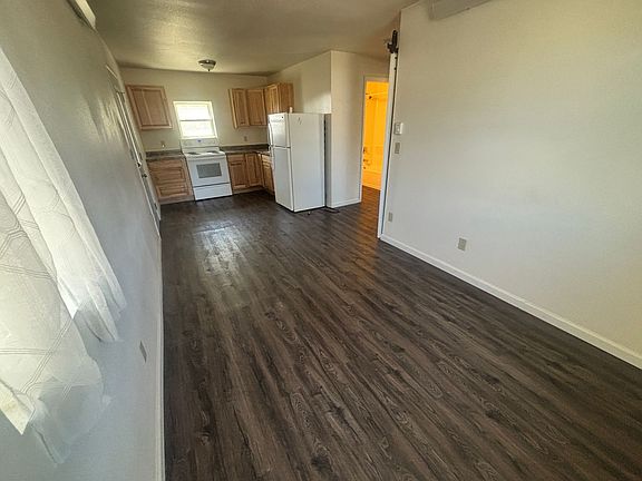 3rd image of 355 W Garfield St #1/2