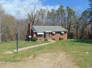 1020 Mitchell Trl, Scottsburg, VA 24589