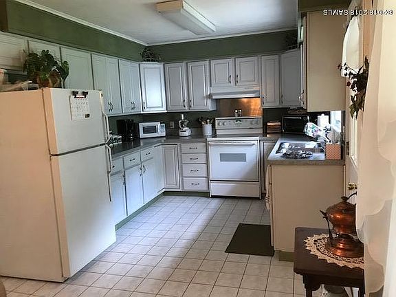 5th image of 25 Meadow Ln