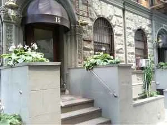 Rented by NYC Holdings Management | media 35