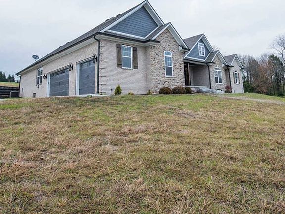 3rd image of 537 Avawam Dr