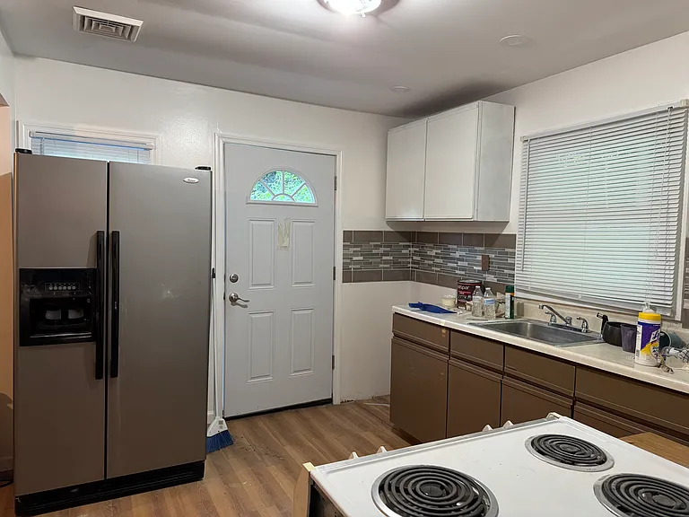 45 Sylvan Trl — Photo 2