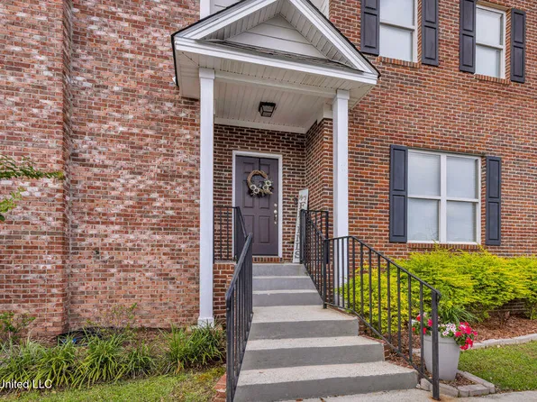 1805 Geerkin St APT 32, Pascagoula, MS 39581