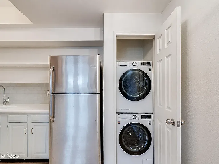 5750 N Camino Esplendora #222 — Photo 13