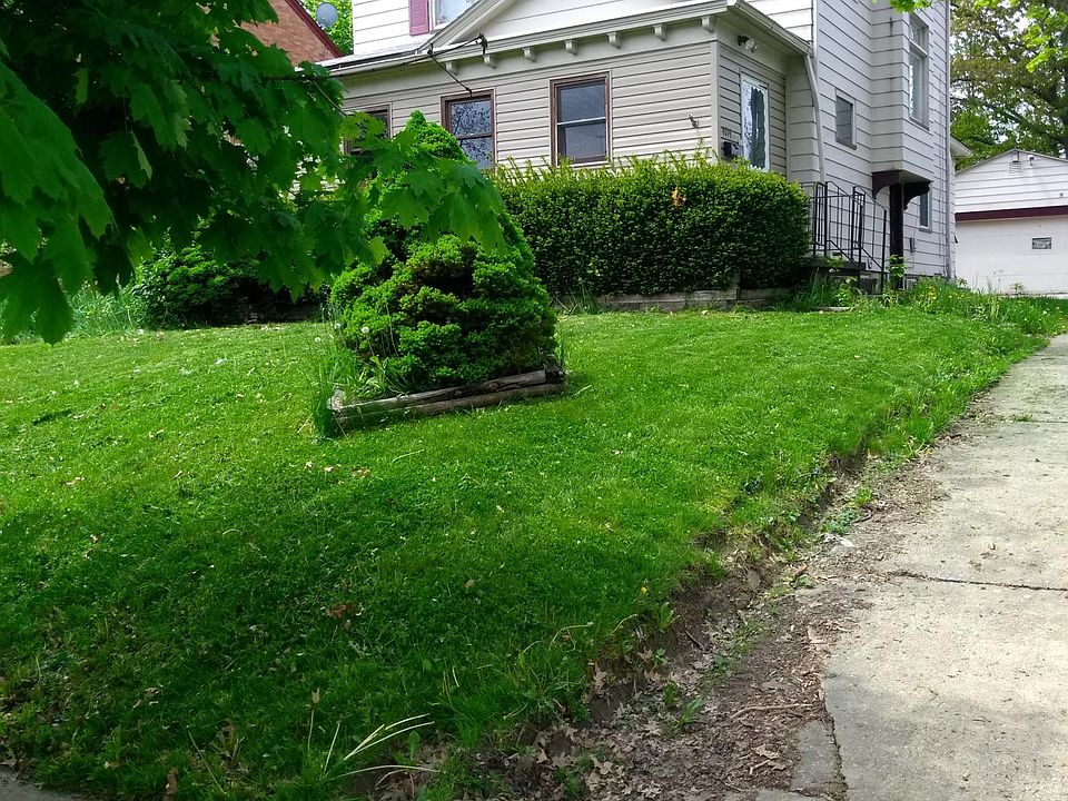 1st image of 4014 Helena Ave