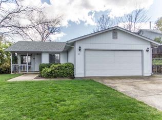 367 Springer Dr, Redding, CA 96003