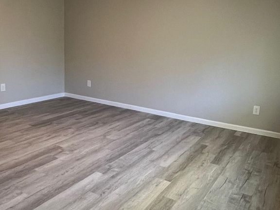 5th image of 851 S 17th St #D