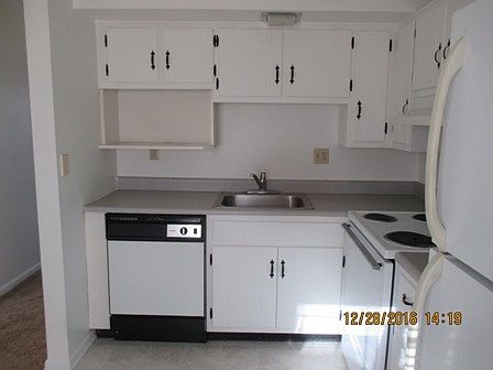 2nd image of 1820 S P St APT C