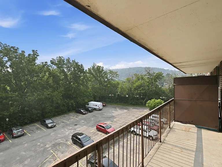 333 Quigley Rd — Photo 5