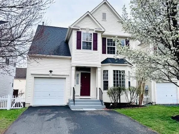 7900 Scully Ct, Manassas, VA 20111