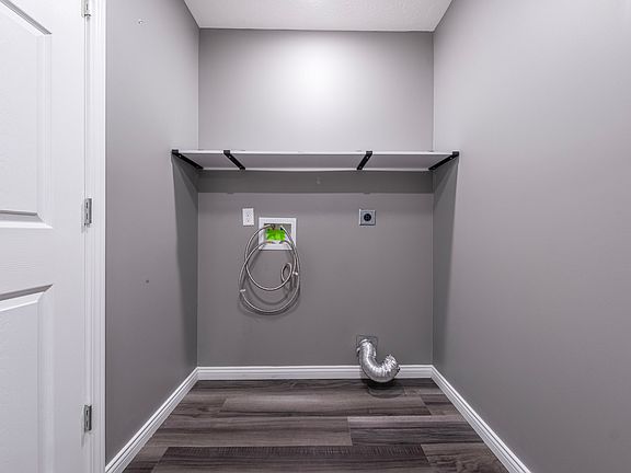 4th image of 254 Palmetto Loop