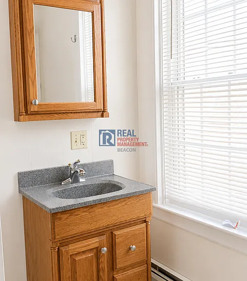 14B Elm St W — Photo 13