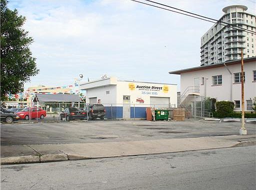 4th image of 2190 W Flagler St