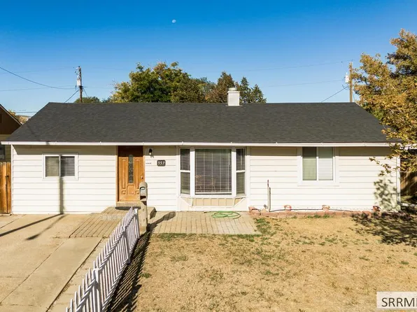 957 Willow Ln, Pocatello, ID 83201