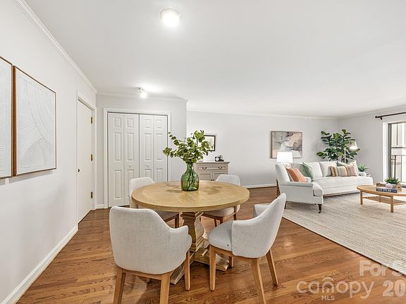 5th image of 1323 Queens Rd Unit 321